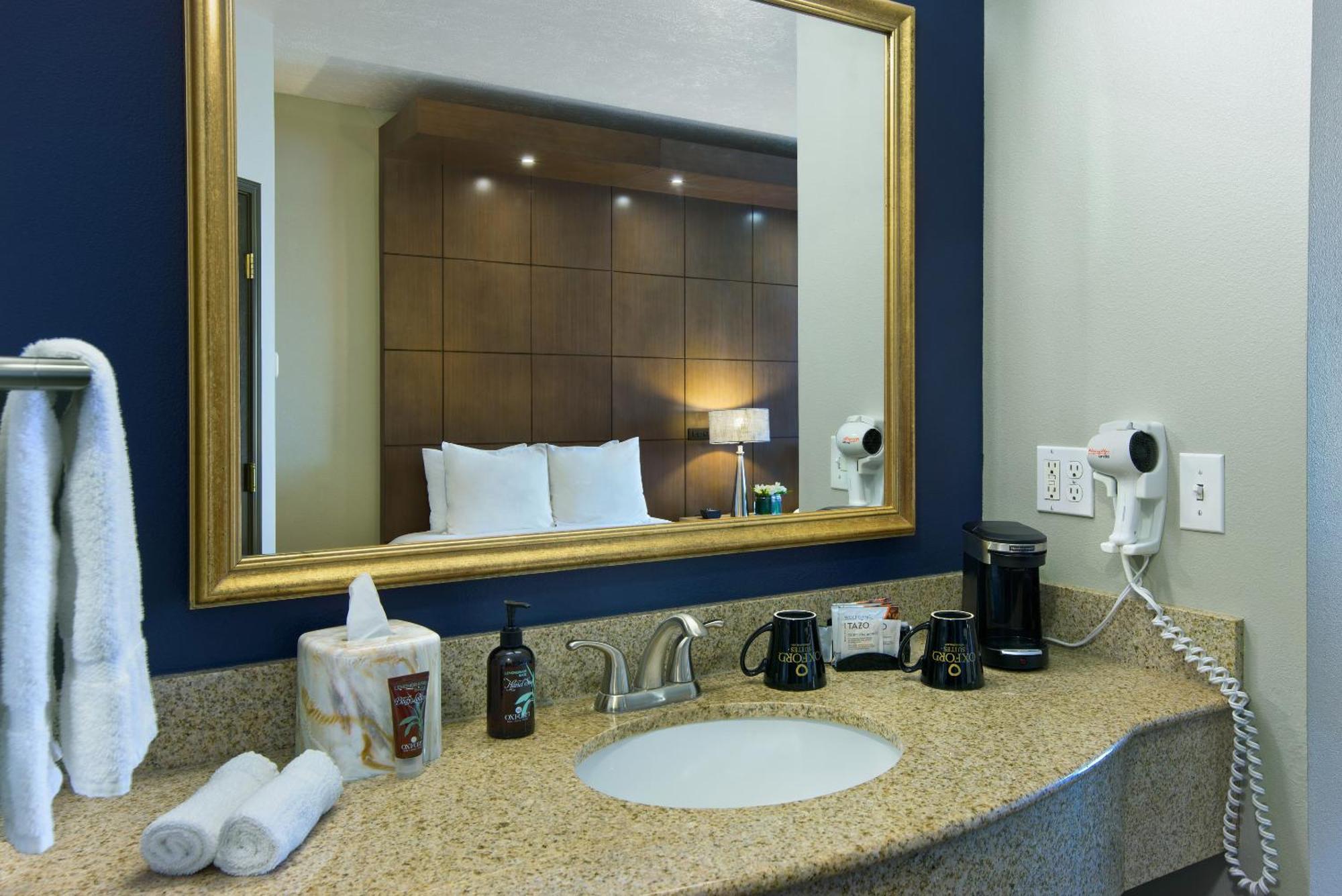 ออกซ์ฟอร์ด สวีท สโปแคน Hotel ห้อง รูปภาพ