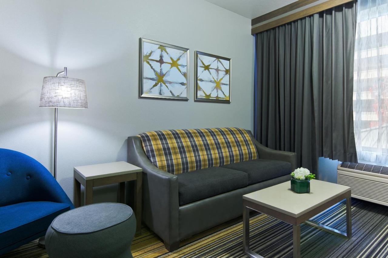 ออกซ์ฟอร์ด สวีท สโปแคน Hotel ภายนอก รูปภาพ